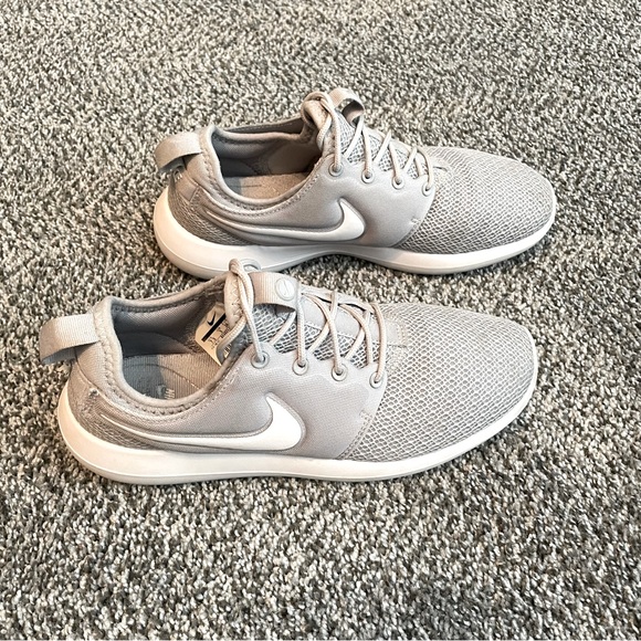 Nike Women’s Roshe Two (Grey) - Picture 2 of 12